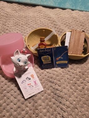 Disney Marie Cat  And HP Nimbus Mini Verse.